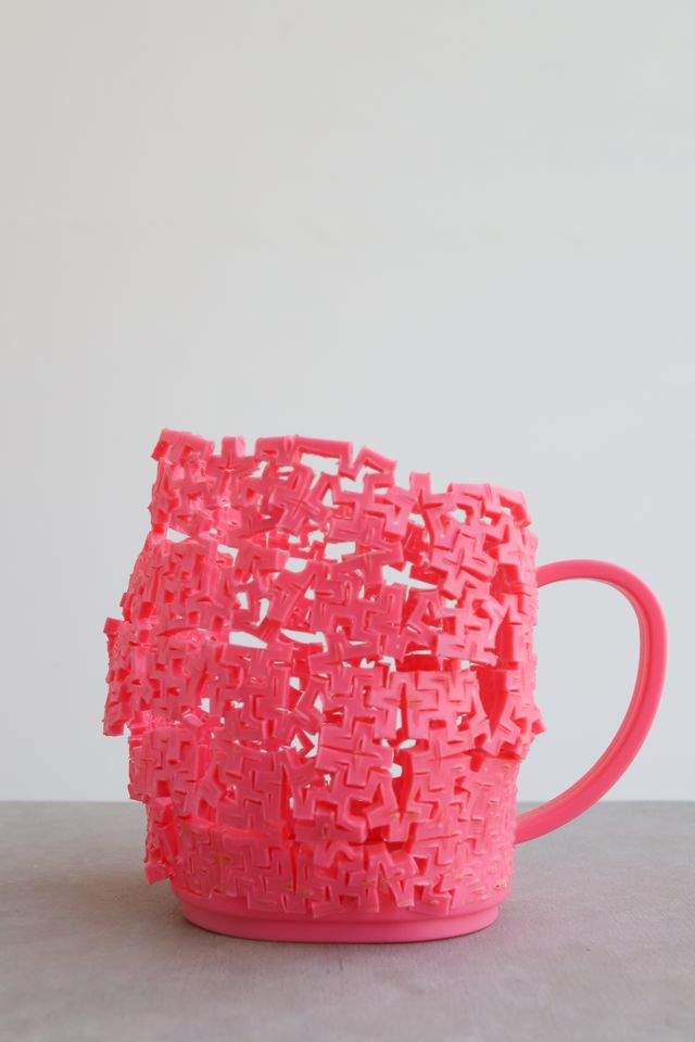 Image of artwork titled "cup" by Isaji Yugo