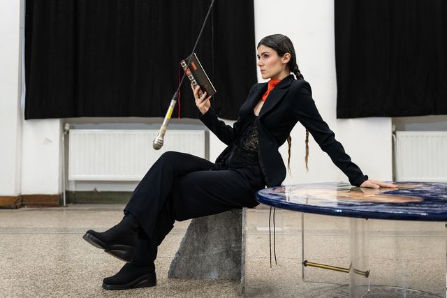 Key image for The Salon Presents: Elif Satanaya Özbay, à double trenchant