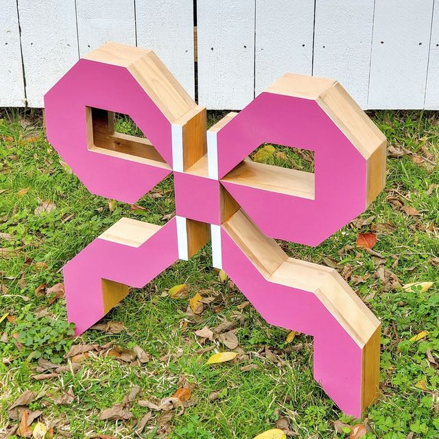 Image of artwork titled "Pink Bow 1" by Lisa Lapinski