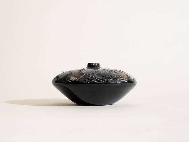 Image of artwork titled "Eagle Ray Seedpot" by Jennifer Tafoya