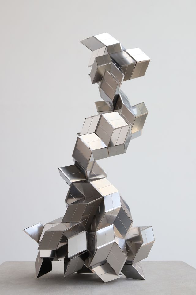 Image of artwork titled "cutter" by Isaji  Yugo